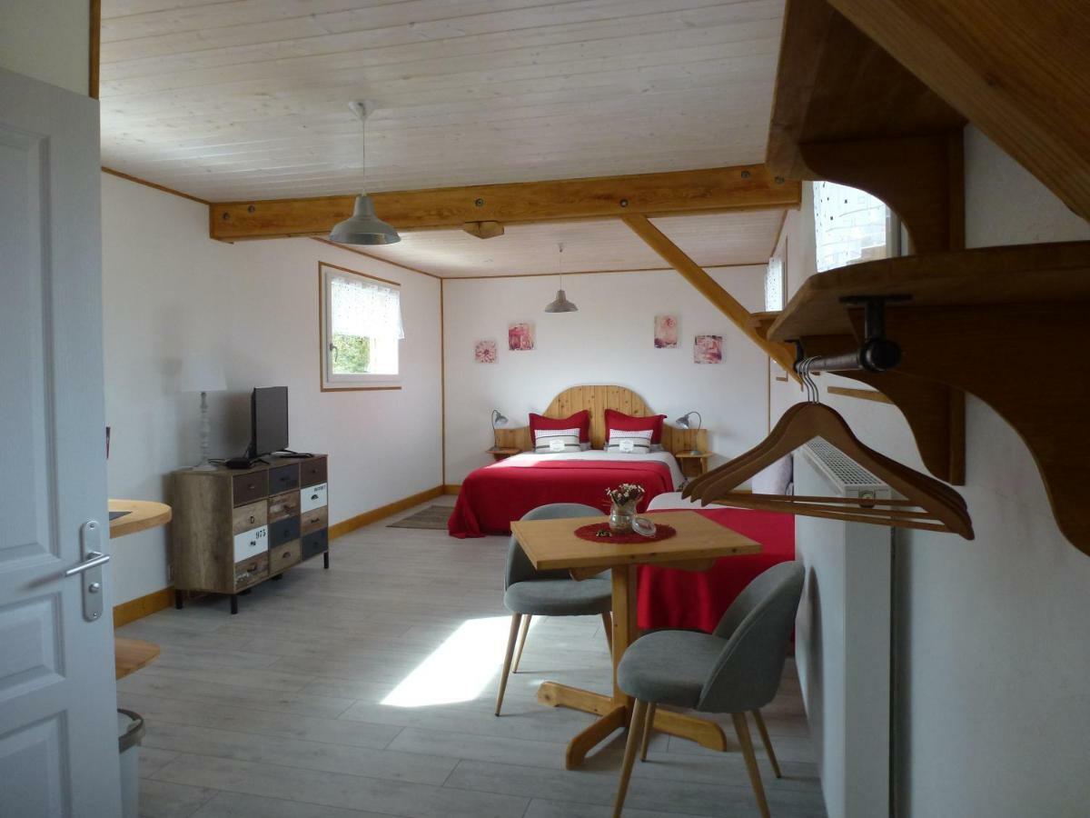 Redspring Chambres D'Hotes Coligny Buitenkant foto